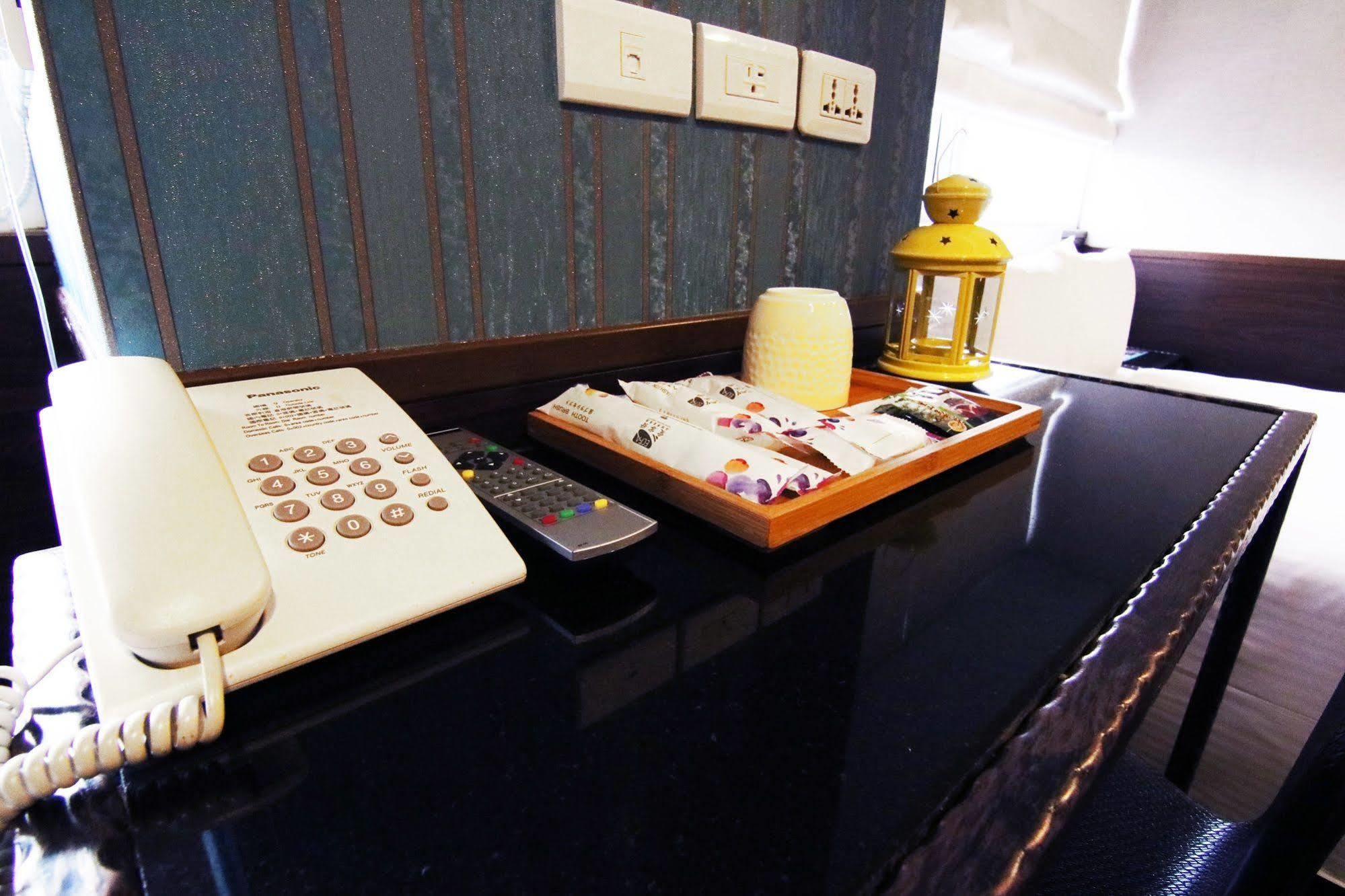 Hotel 6 - Ximen Đài Bắc Ngoại thất bức ảnh